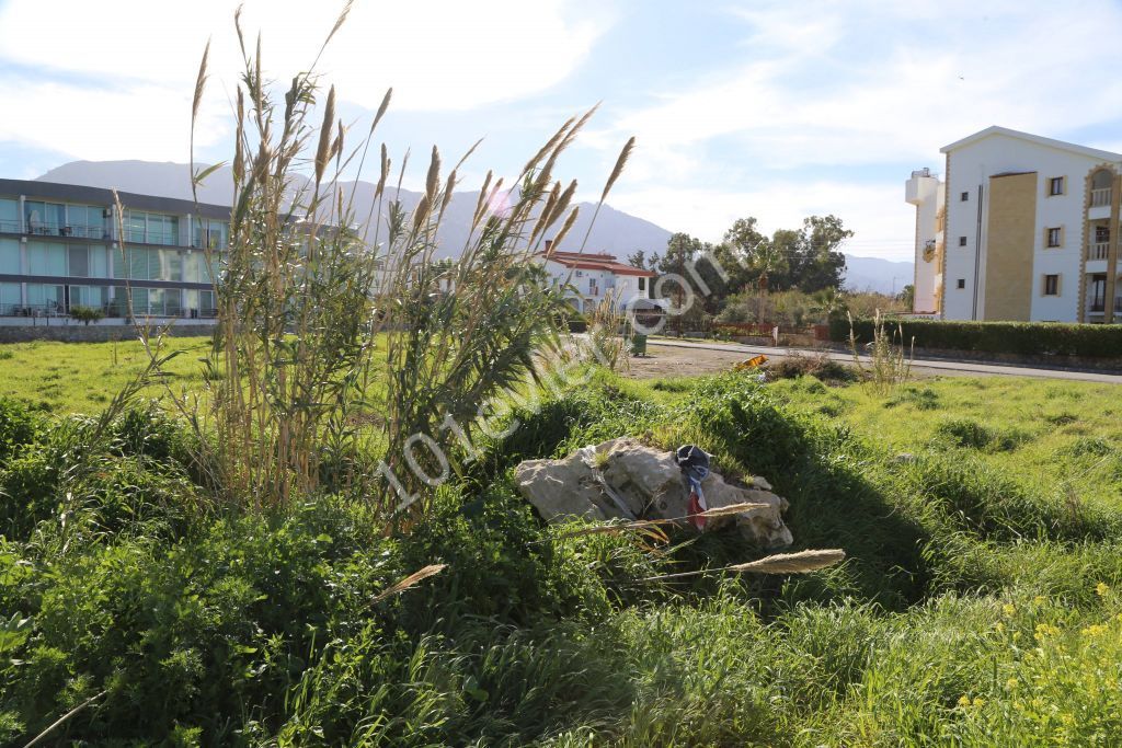 Residential Zoned Plot For Sale in Karaoğlanoğlu, Kyrenia