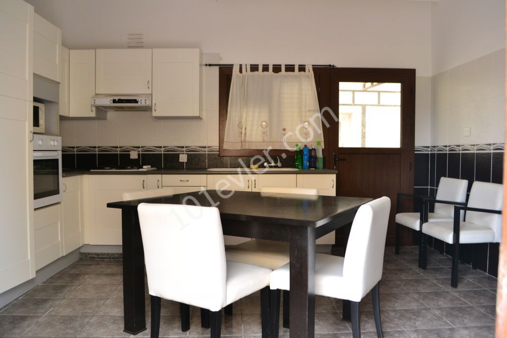 Detached House For Sale in Karaoğlanoğlu, Kyrenia