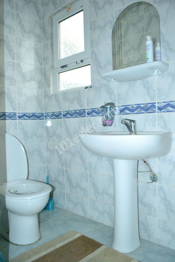 Flat To Rent in Girne Merkez, Kyrenia