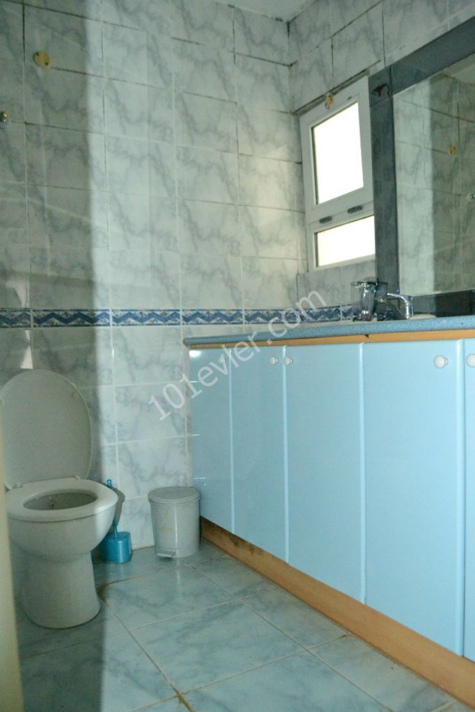 Flat To Rent in Girne Merkez, Kyrenia