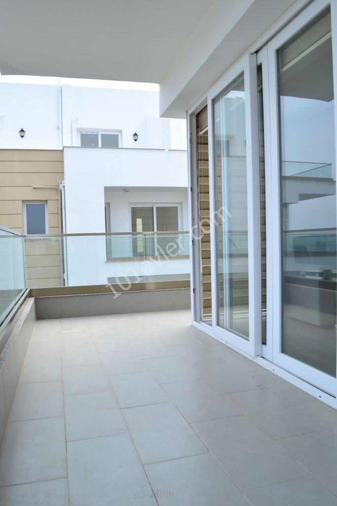 Girne merkez ( GLORIYA arkası) 2+1 daire, 90 m2