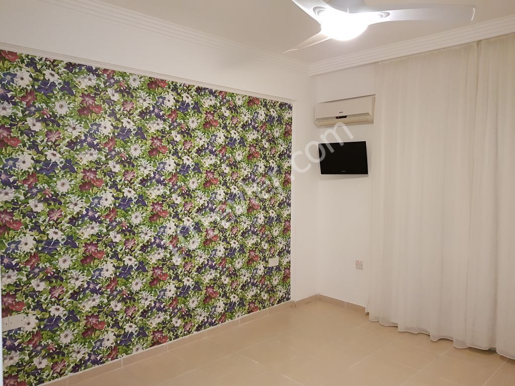 Girne Alsancak ( KAVANLAR siti) 3+1 daire tersaslı