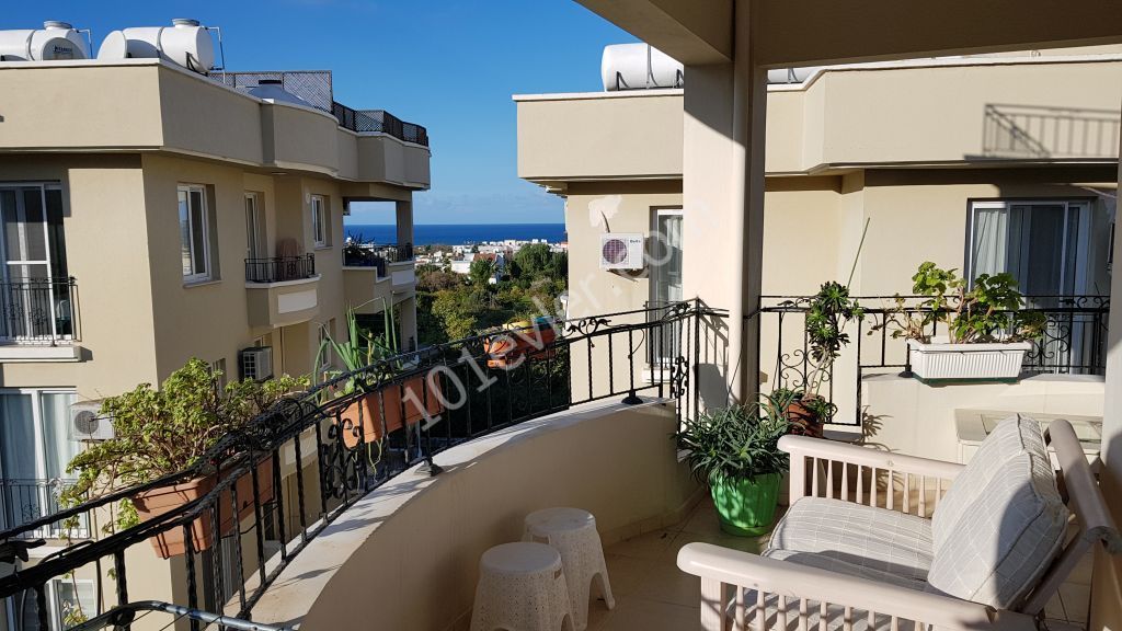 Girne Alsancak ( KAVANLAR siti) 3+1 daire tersaslı