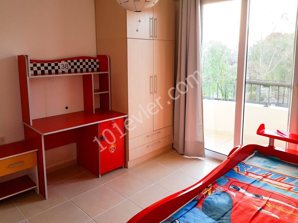 Girne Alsancak ( KAVANLAR siti) 3+1 daire tersaslı