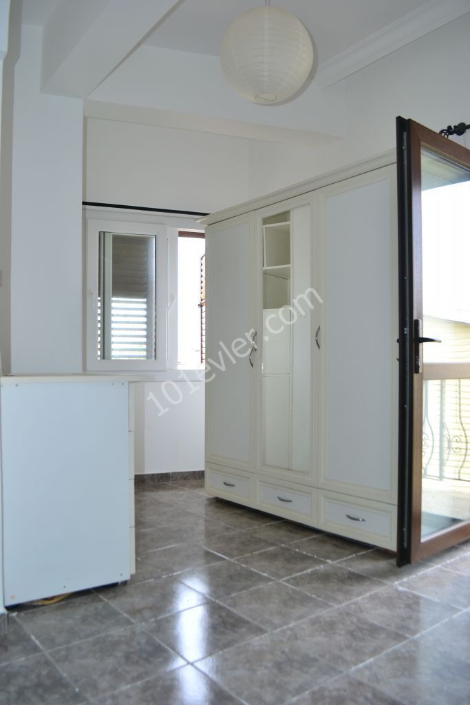 Detached House To Rent in Karaoğlanoğlu, Kyrenia