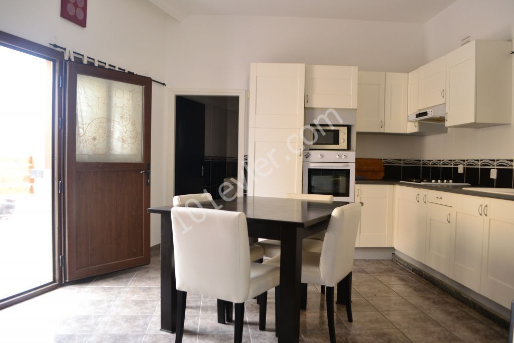 Detached House To Rent in Karaoğlanoğlu, Kyrenia