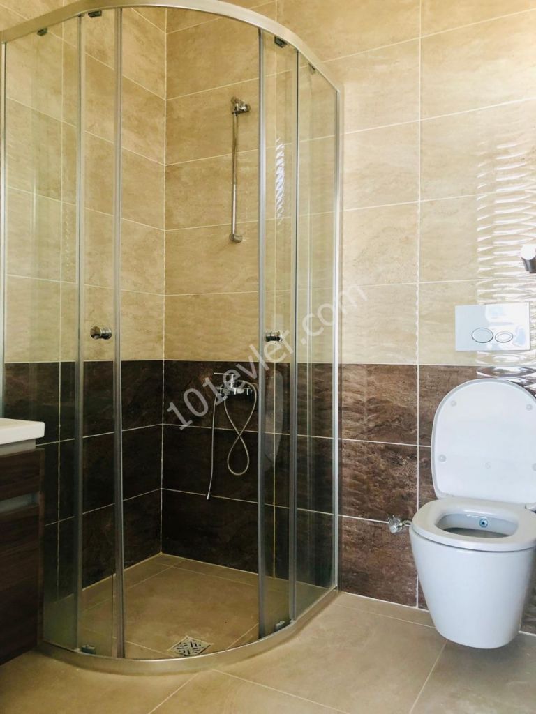 Girne merkez SATILIK YENİ LÜKS DUBLEKS 3+1 PENTHOUSE. MASRAFSIZ. KDV yok (NUSMAR bölgesi)