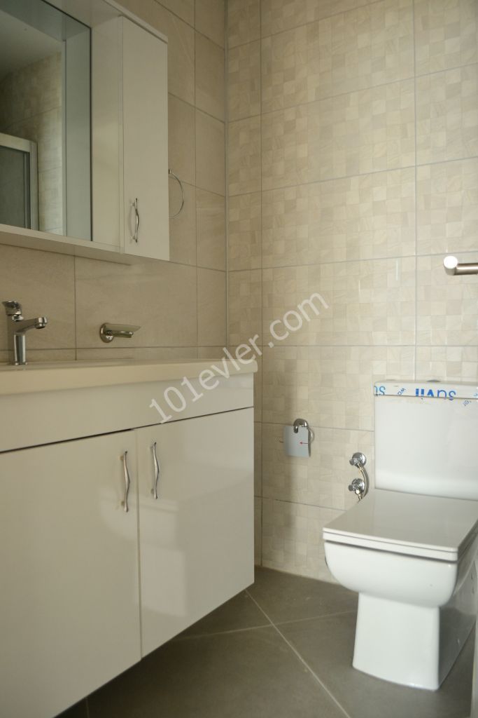 Flat To Rent in Girne Merkez, Kyrenia