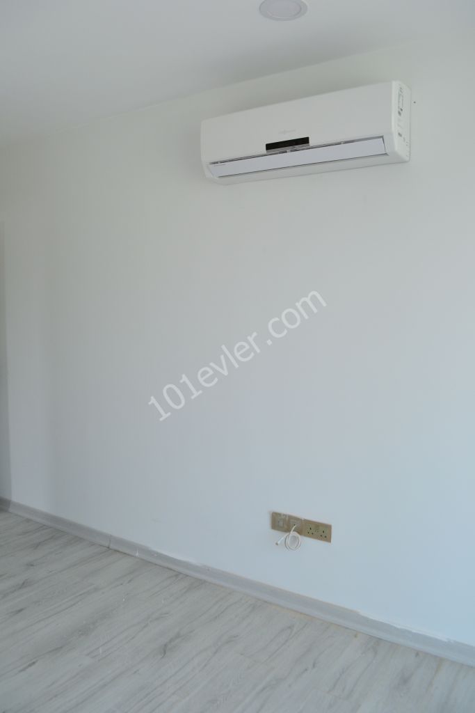 Girne Merkezde KIRALIK YENİ LÜX 2+1 daire