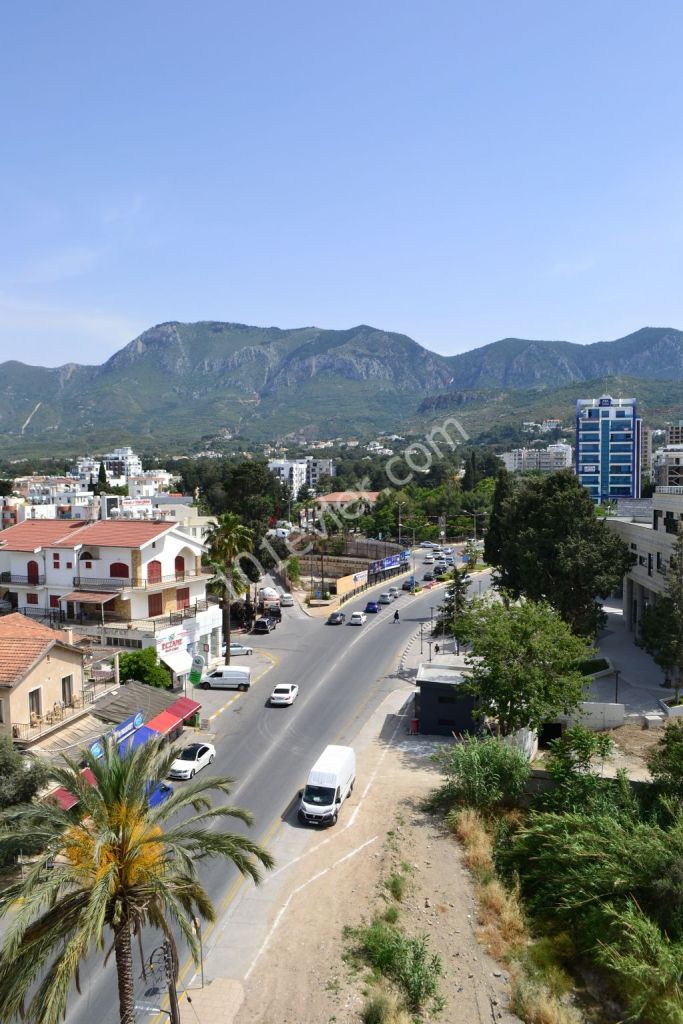 Flat To Rent in Girne Merkez, Kyrenia