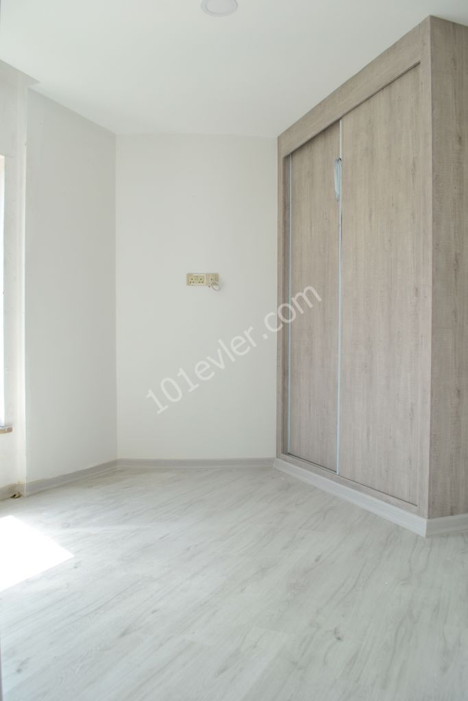 Girne Merkezde KIRALIK YENİ LÜX 2+1 daire