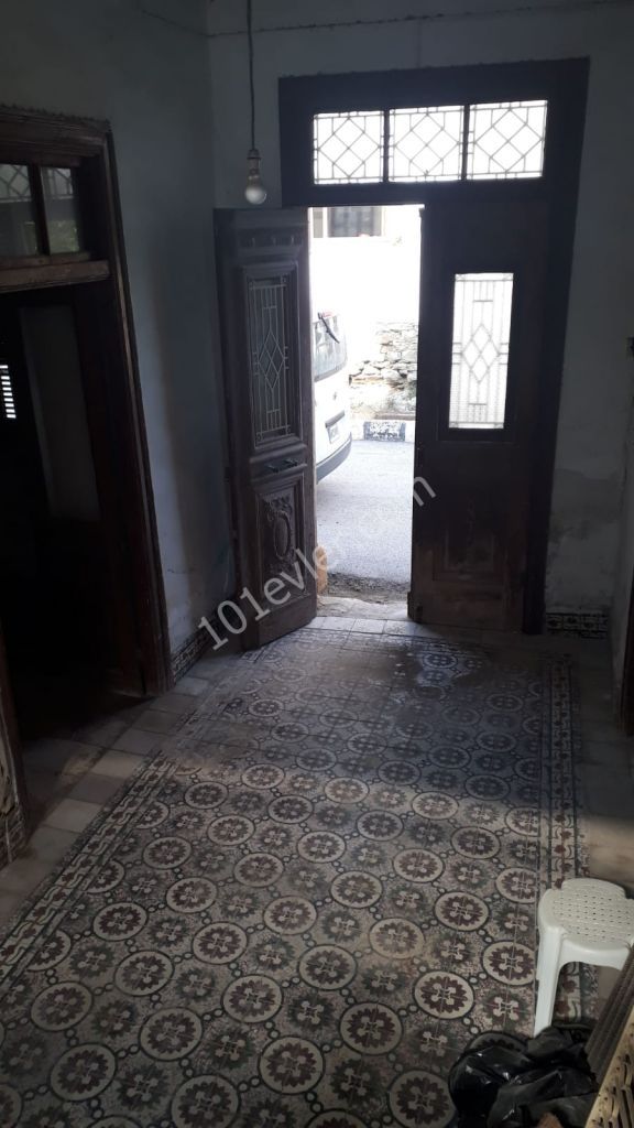 Detached House For Sale in Değirmenlik, Nicosia