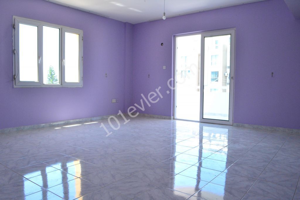 Flat To Rent in Girne Merkez, Kyrenia