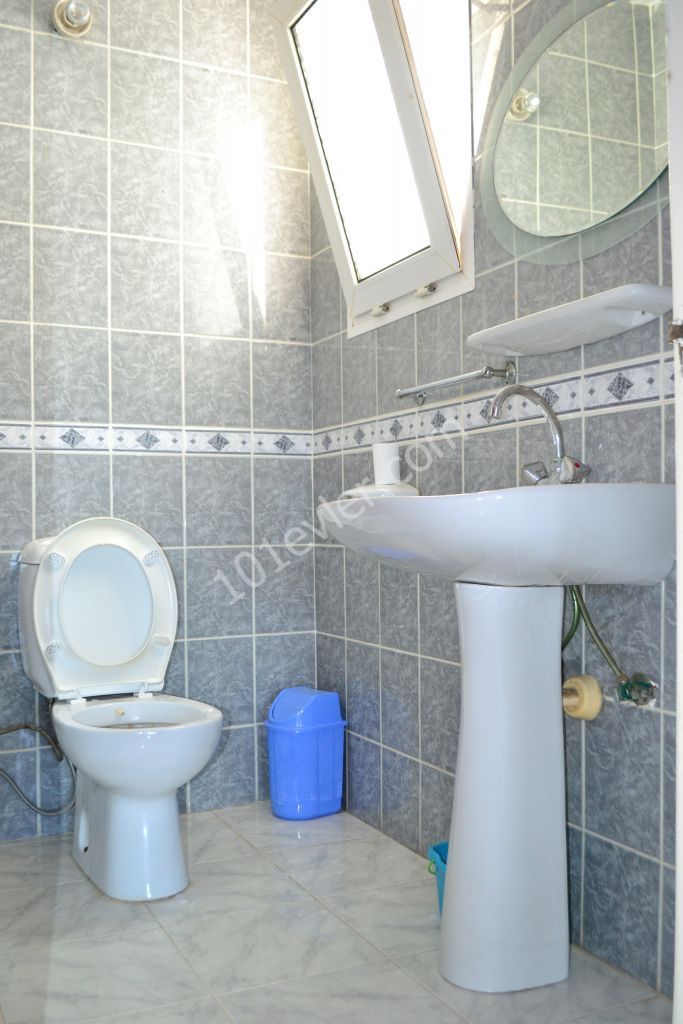 Flat To Rent in Girne Merkez, Kyrenia