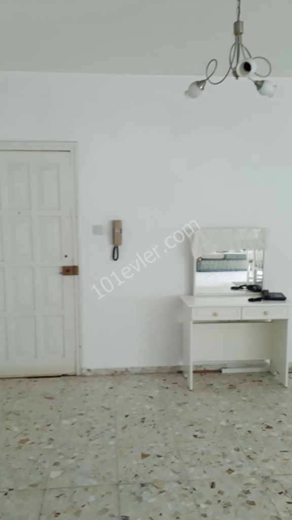 Flat For Sale in Girne Merkez, Kyrenia