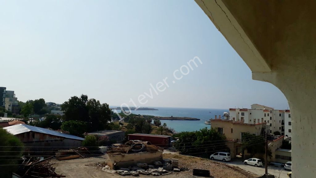 Flat For Sale in Girne Merkez, Kyrenia