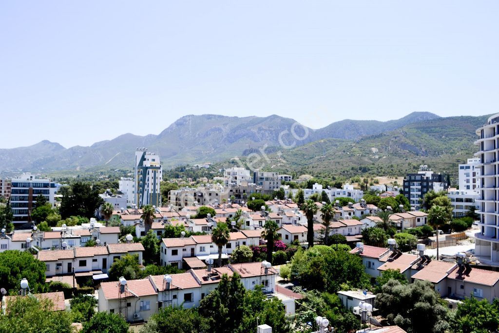 Eben Kaufen in Girne Merkez, Kyrenia