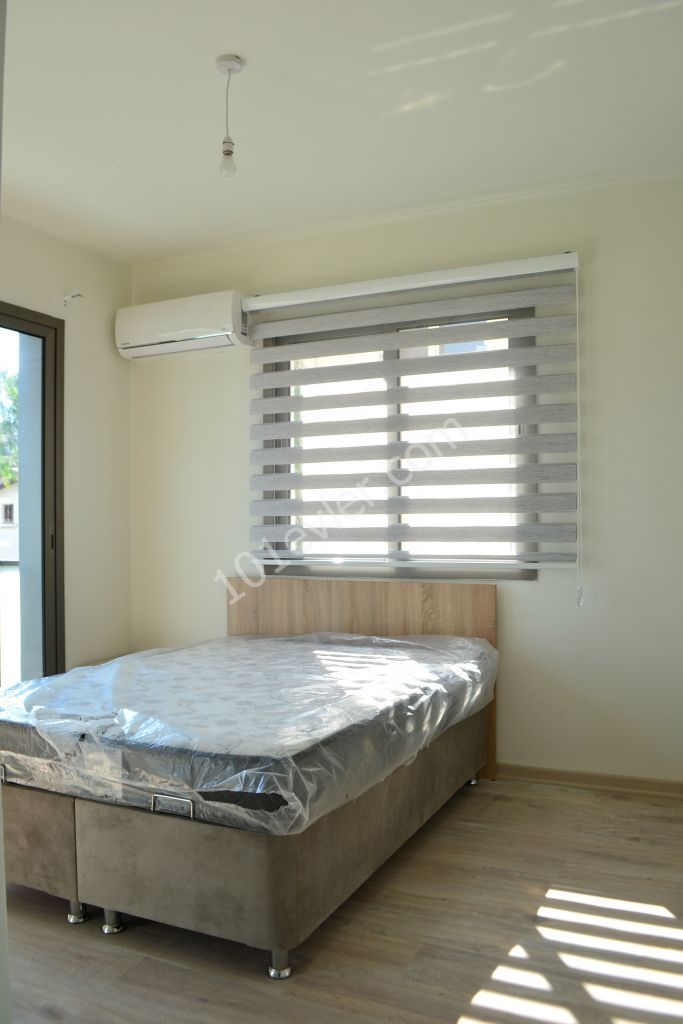 Girne merkezde ( ŞOKMAR) 2+1 yeni daire