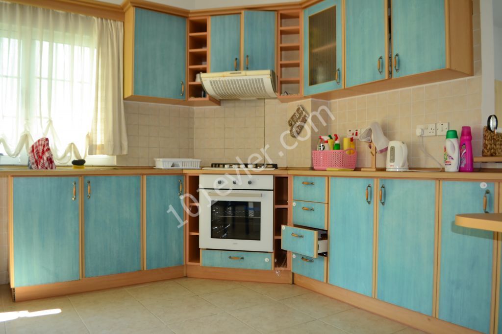 Flat To Rent in Girne Merkez, Kyrenia