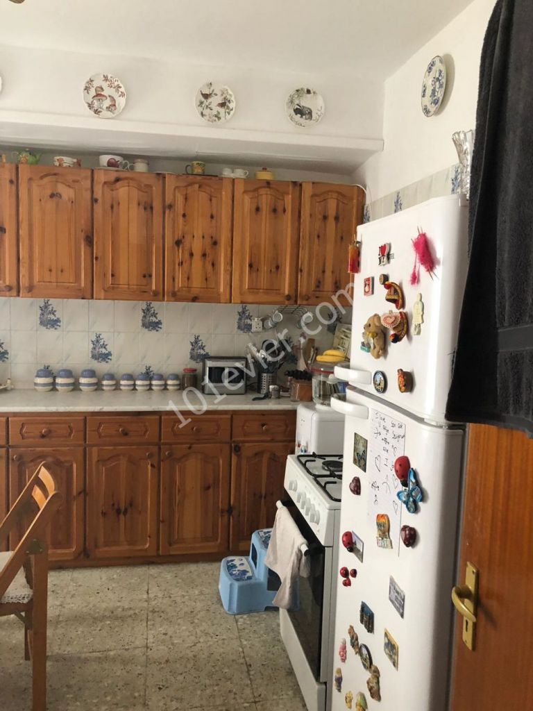 Flat For Sale in Aşağı Girne, Kyrenia