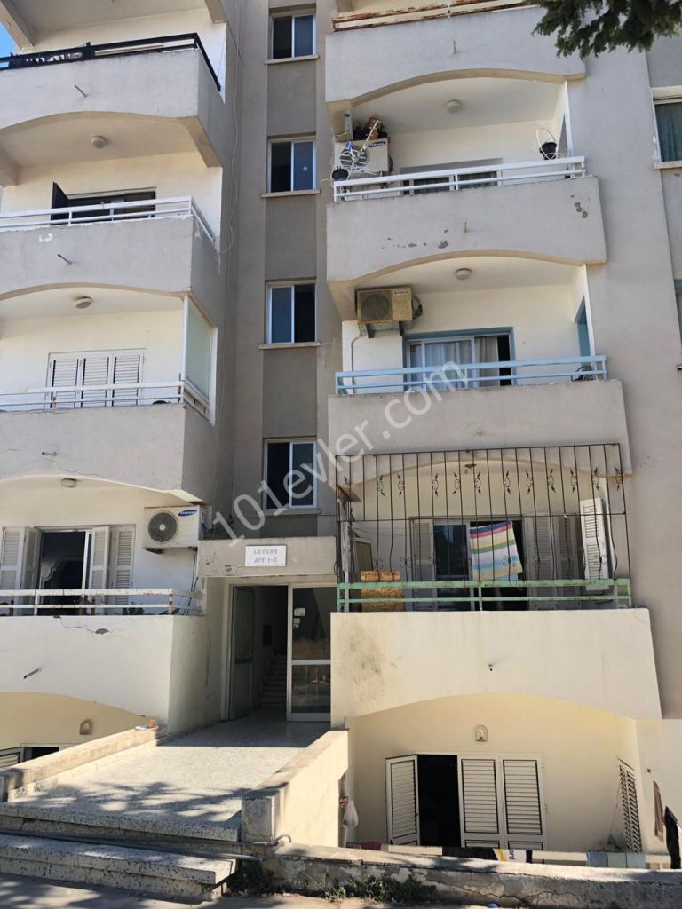 Flat For Sale in Aşağı Girne, Kyrenia