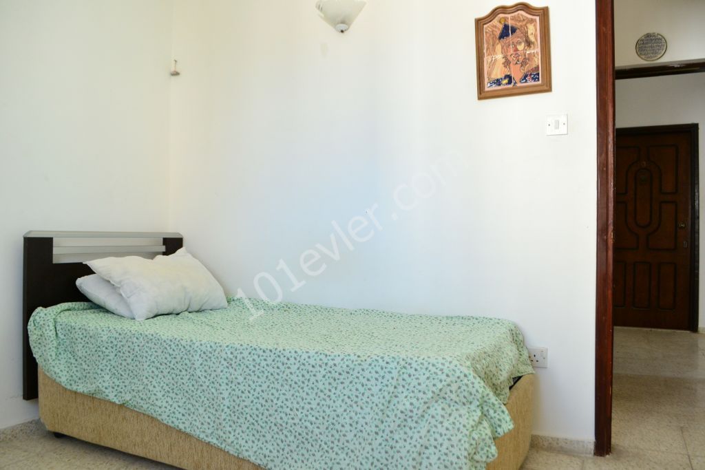 Flat To Rent in Girne Merkez, Kyrenia