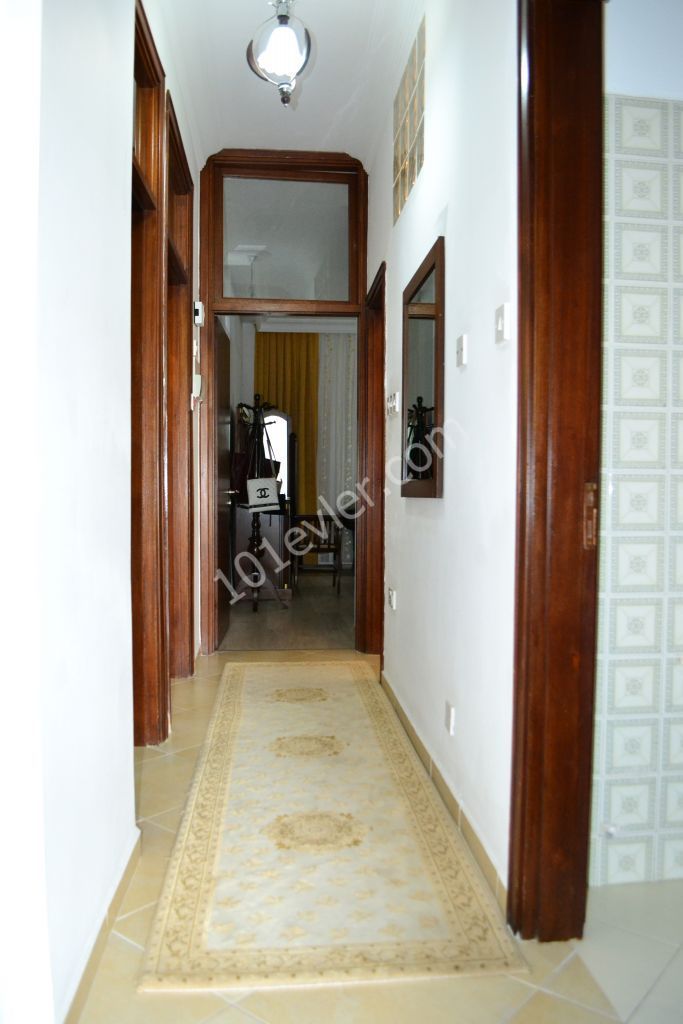 Flat To Rent in Girne Merkez, Kyrenia