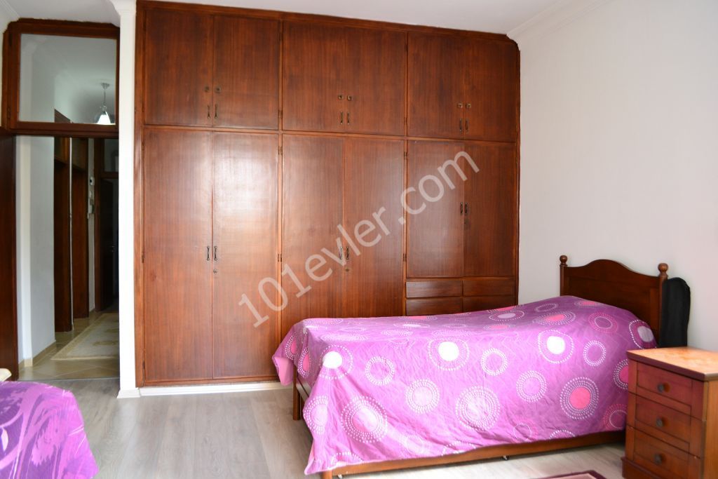 Flat To Rent in Girne Merkez, Kyrenia