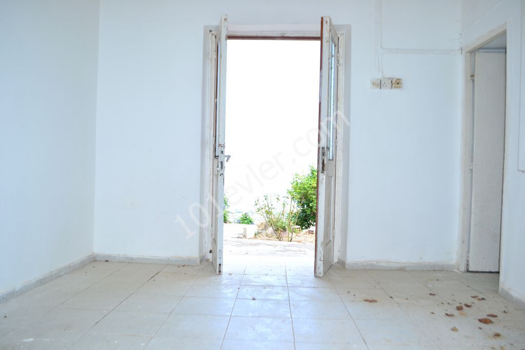 Detached House For Sale in Lapta, Kyrenia