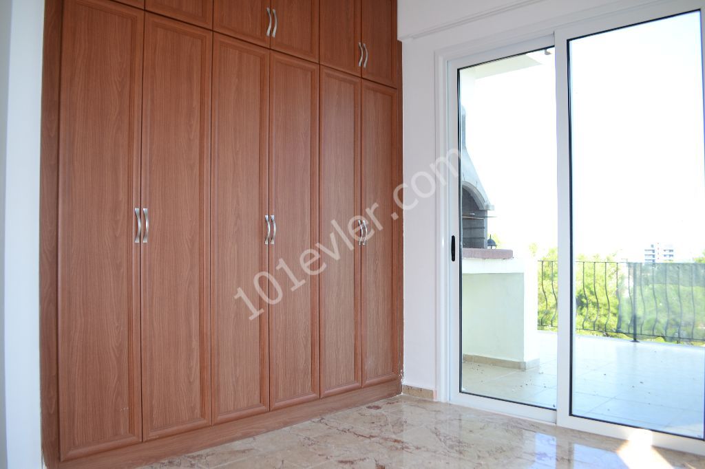 Penthouse To Rent in Girne Merkez, Kyrenia