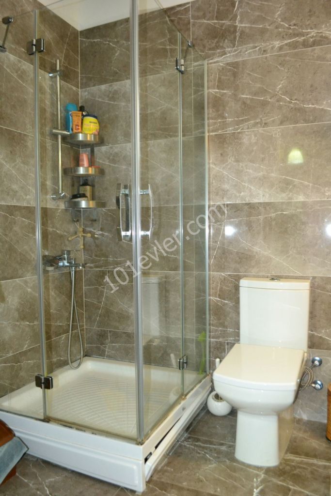 Semi Detached To Rent in Karaoğlanoğlu, Kyrenia