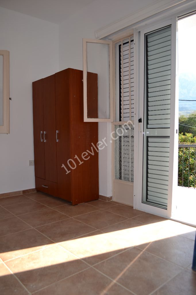 Detached House To Rent in Karaoğlanoğlu, Kyrenia