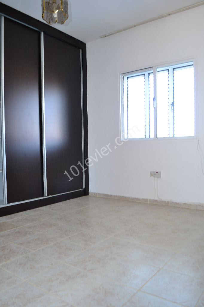 Detached House To Rent in Karaoğlanoğlu, Kyrenia