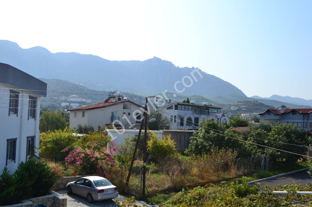 خانه مستقل برای اجاره in Karaoğlanoğlu, گیرنه