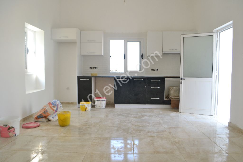 Detached House For Sale in Arapköy, Kyrenia