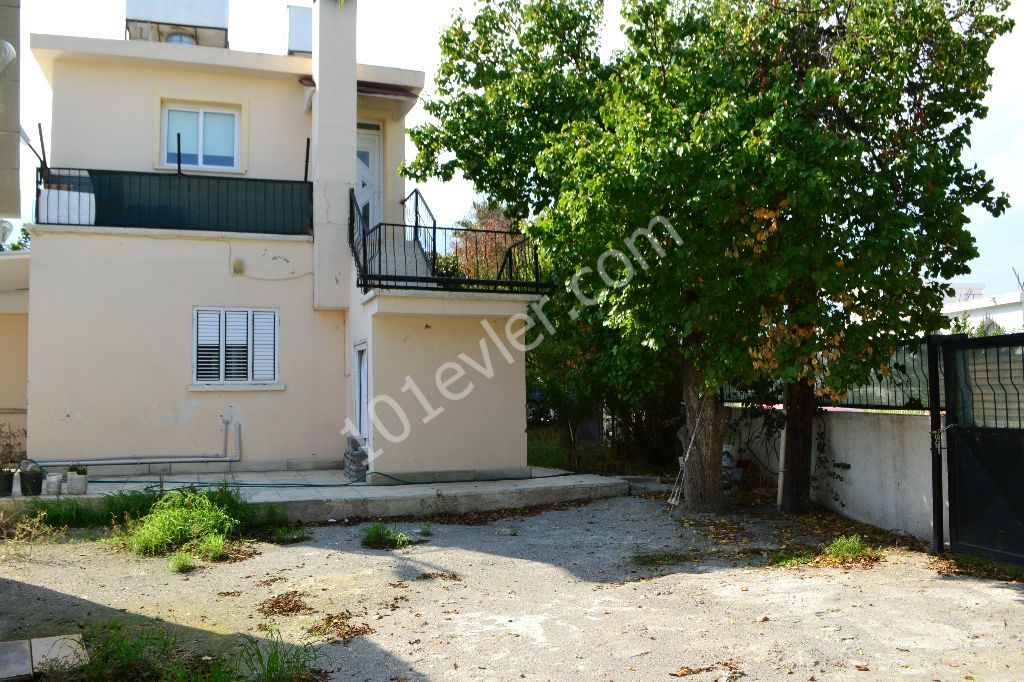 Flat To Rent in Karaoğlanoğlu, Kyrenia