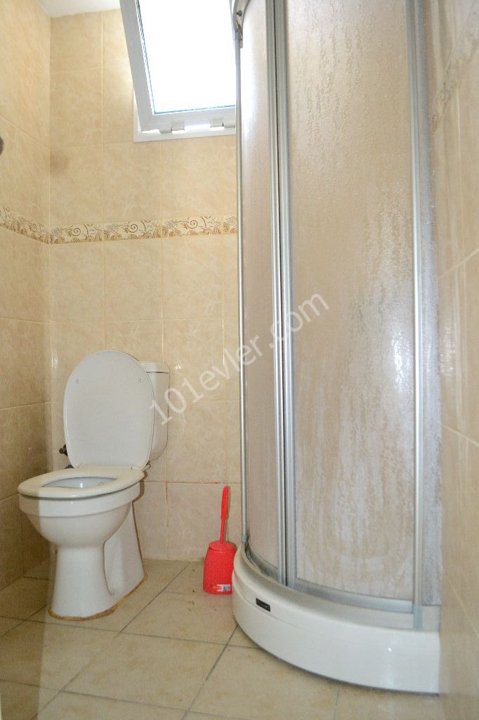 Flat To Rent in Karaoğlanoğlu, Kyrenia