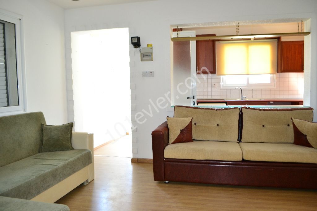 Detached House To Rent in Karaoğlanoğlu, Kyrenia