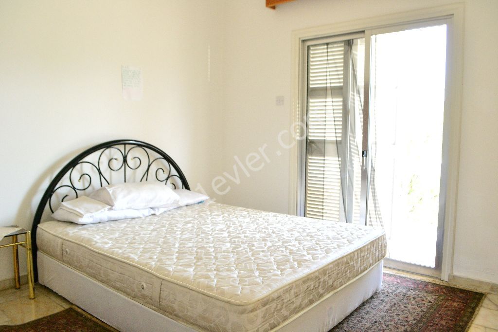 Detached House To Rent in Karaoğlanoğlu, Kyrenia