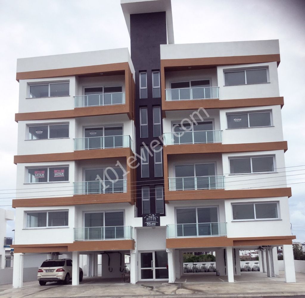 TITLE READY/READY TO MOVE IN/İN THE CİTY CENTRE OF FAMGUSTA BEHIND THE CITY MALL SHOPPING CENTRE FORSALE 2+1  LUXURY FLATS FROM THE OWNER(TEL NO:0548 8760007)