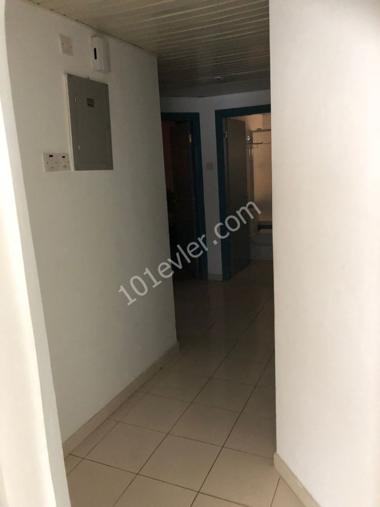 GIRNE MERKEZDE MUHTESEM MANZARALI 3+1 KIRALIK PENTHOUSE