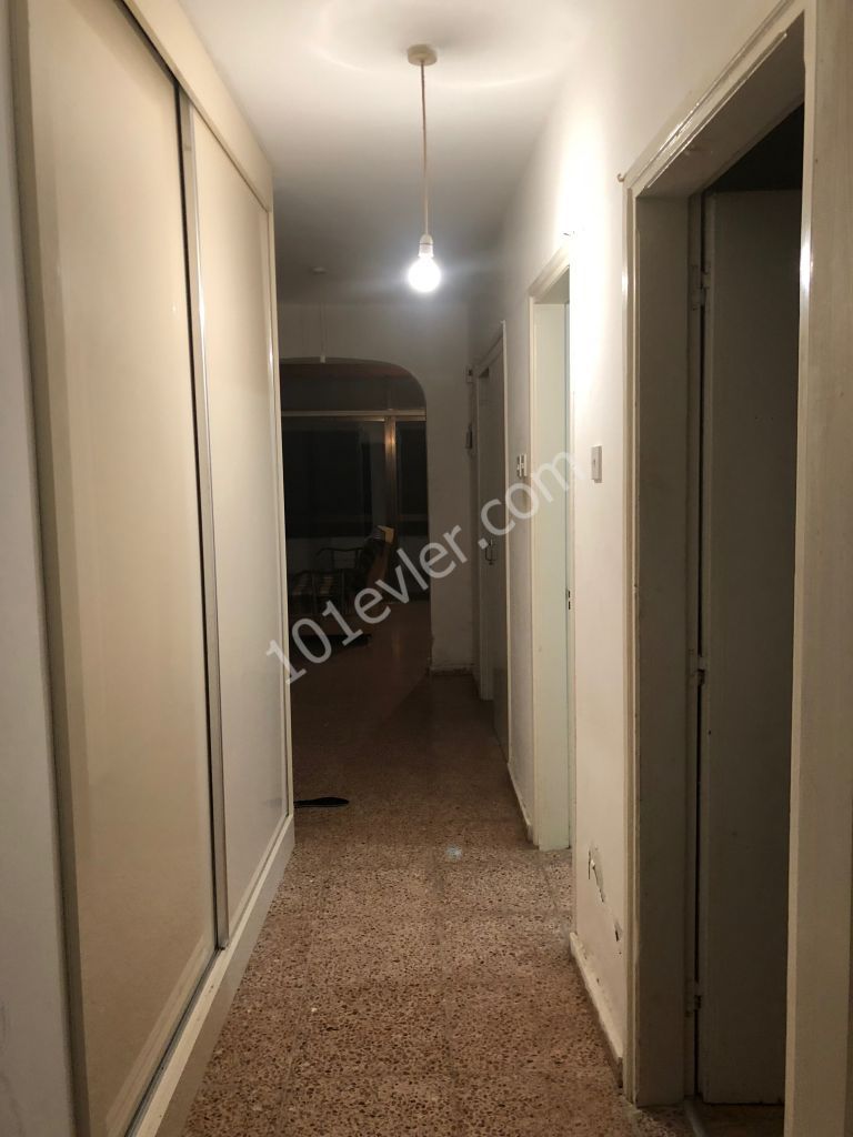 Flat To Rent in Girne Merkez, Kyrenia