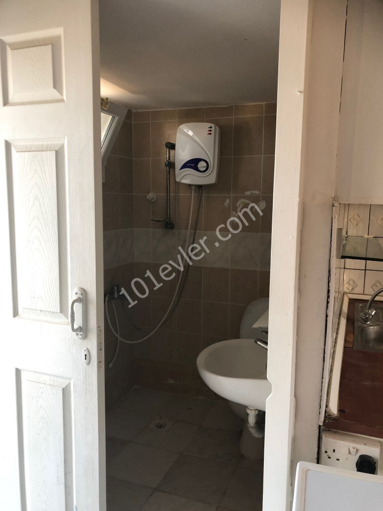 Flat To Rent in Karaoğlanoğlu, Kyrenia