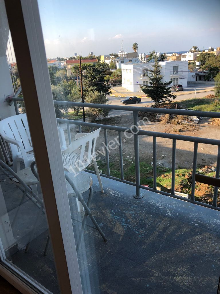 Flat To Rent in Karaoğlanoğlu, Kyrenia