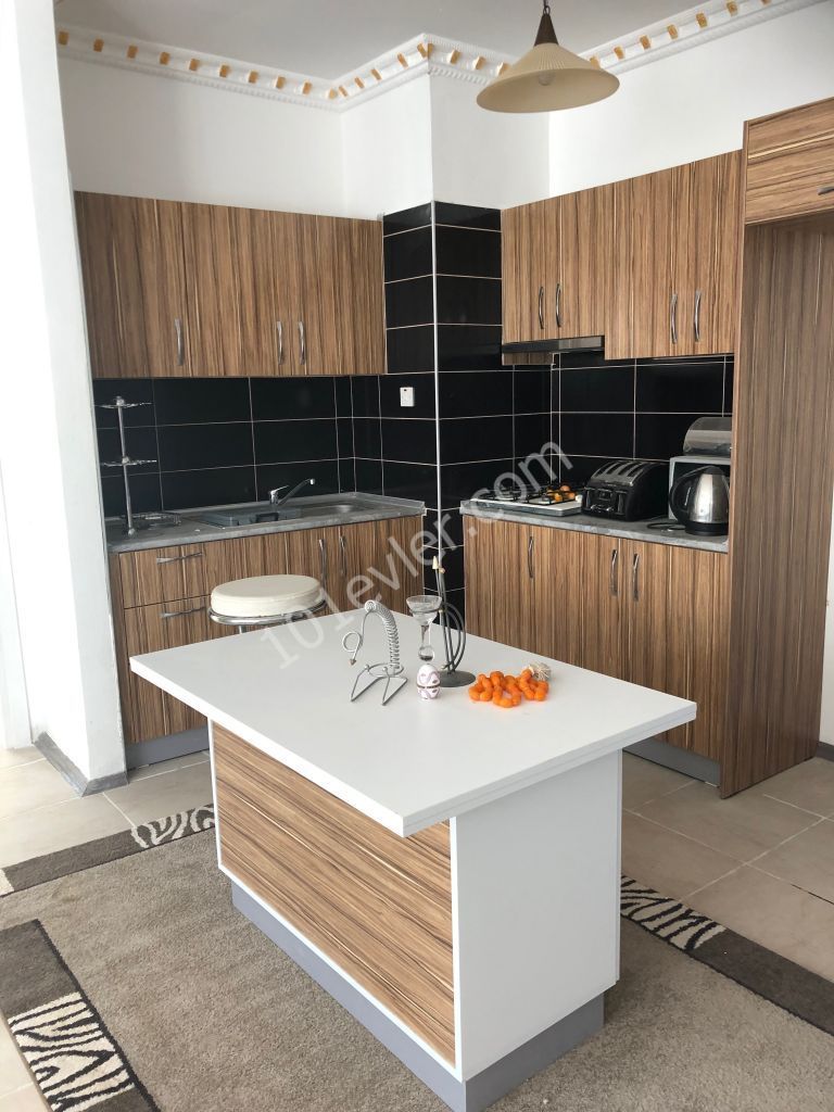 Flat To Rent in Karaoğlanoğlu, Kyrenia