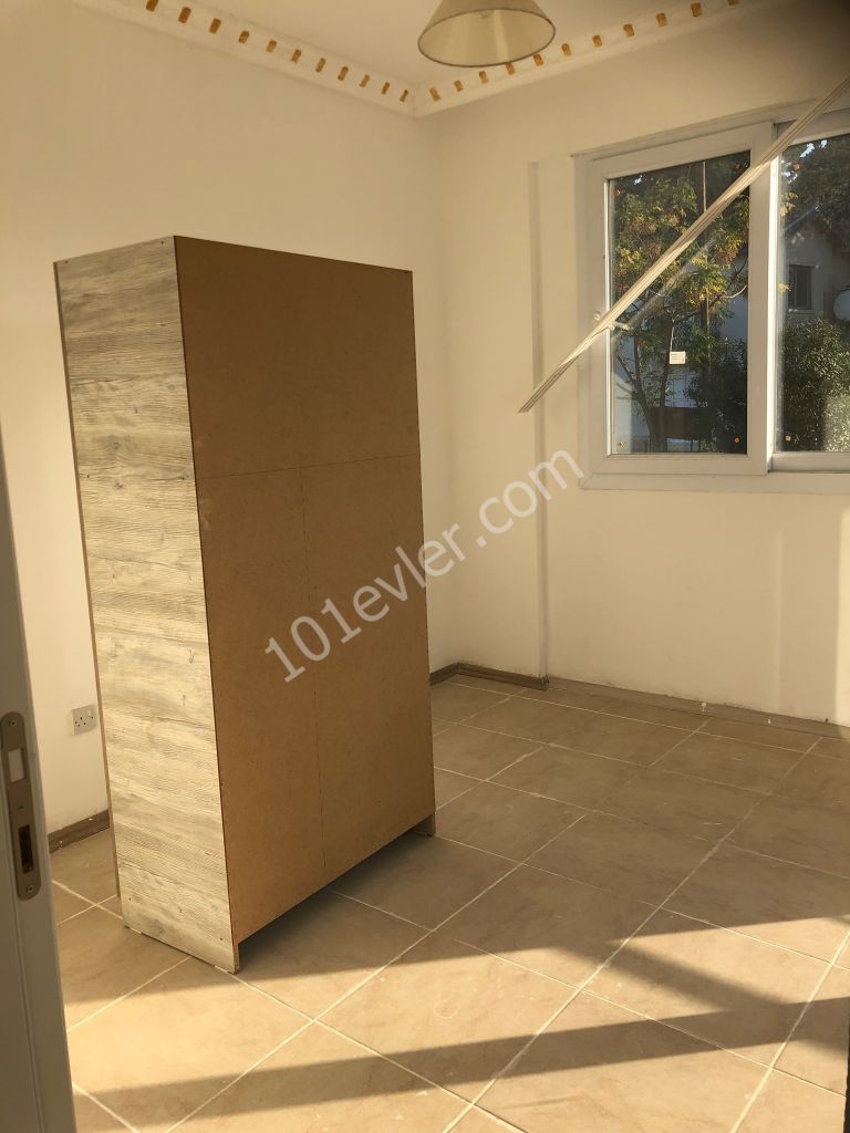 Flat To Rent in Karaoğlanoğlu, Kyrenia