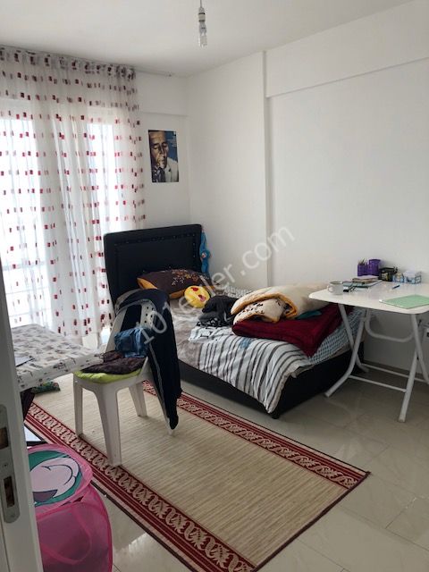 Flat To Rent in Girne Merkez, Kyrenia