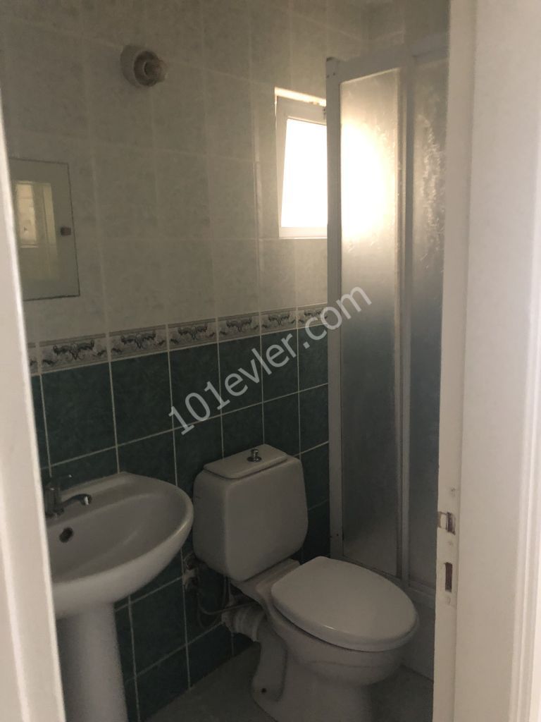 Flat To Rent in Girne Merkez, Kyrenia