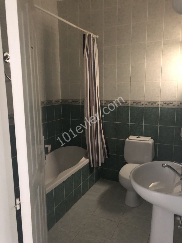 Flat To Rent in Girne Merkez, Kyrenia