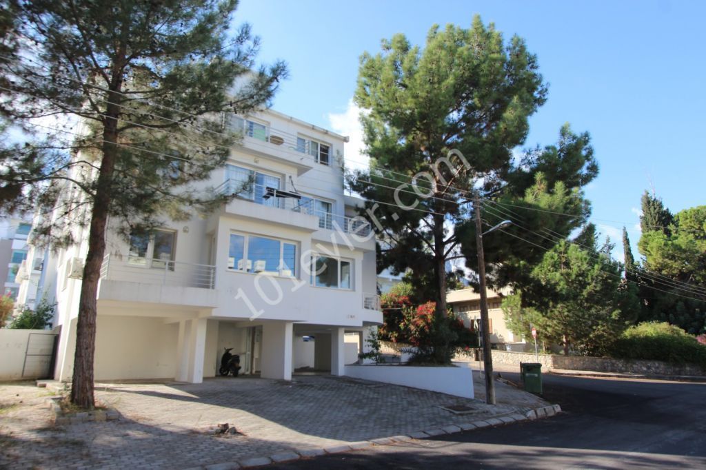 Flat To Rent in Girne Merkez, Kyrenia